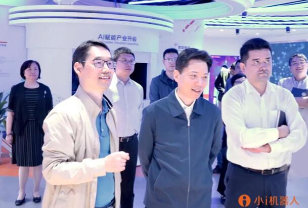【合作伙伴】上海嘉定區委書記陸方舟一行蒞臨小i機器人調研考察